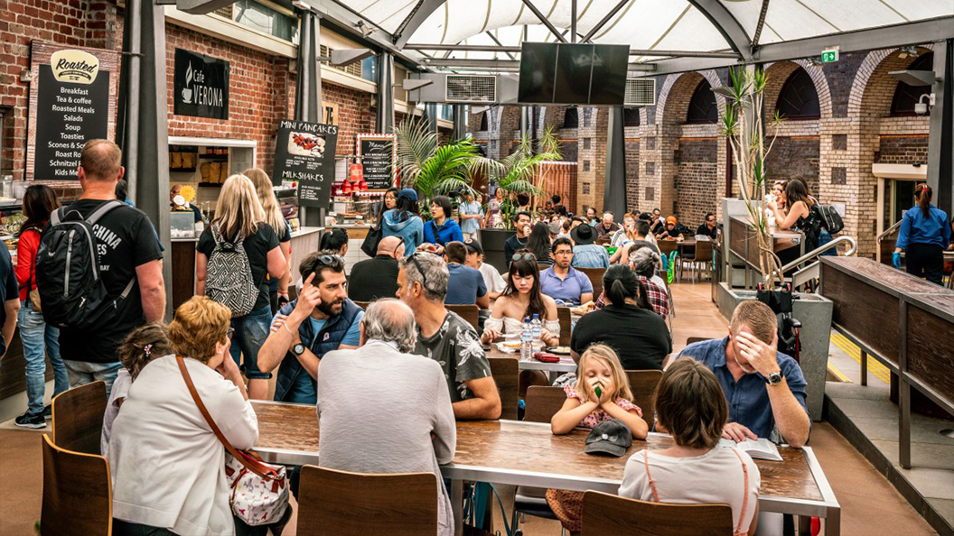 Resonantie en lawaai in Horeca-ruimtes: Hoe omgevingslawaai plezier en gezelligheid in restaurants kan beïnvloeden